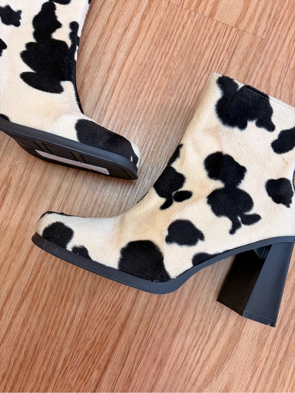 Faux Suede Unlisted Stylish cream & black for print felt block heel boots
